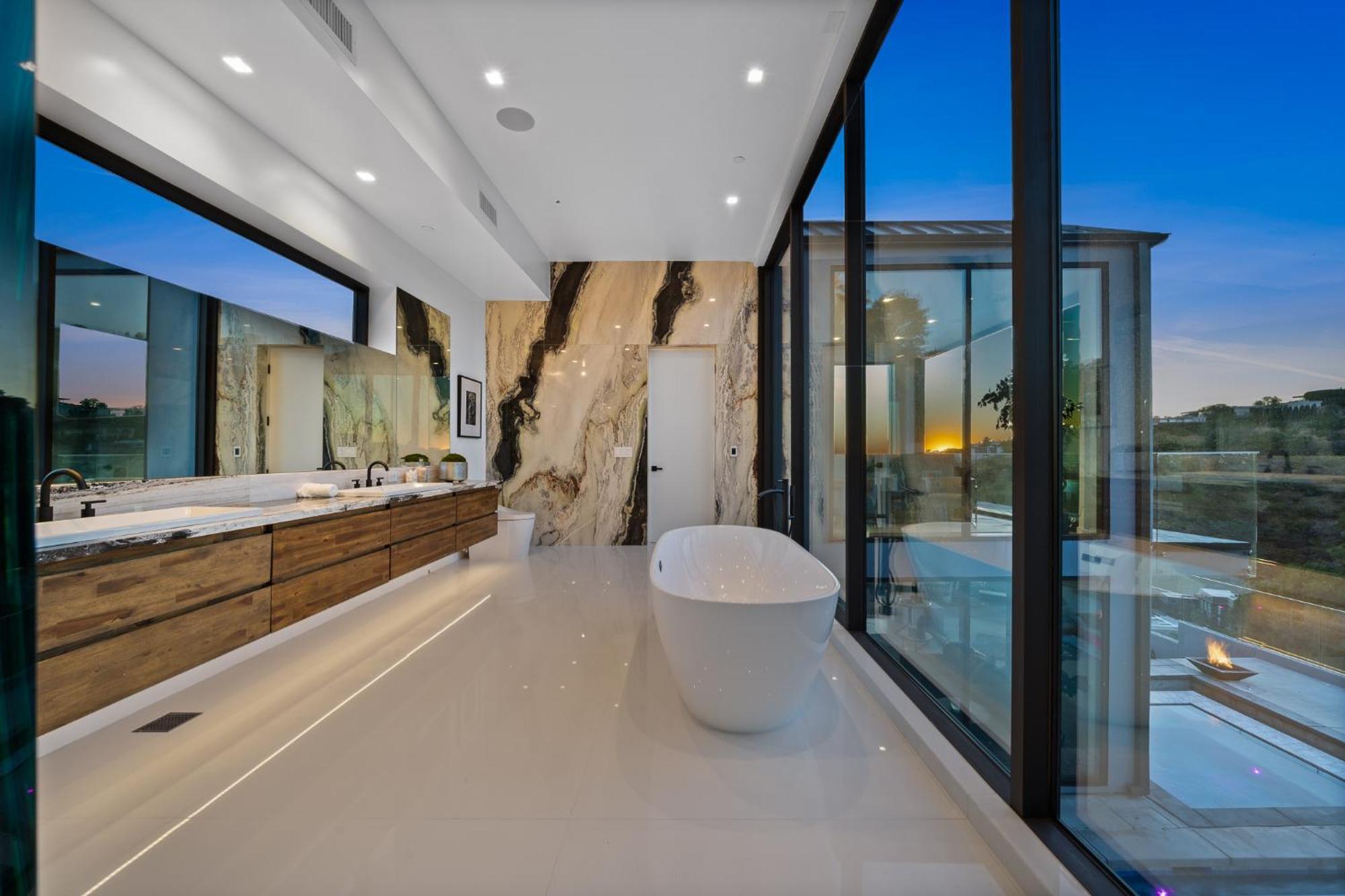 Pousada Ocean To Views, Fire Feature, Water Falls Dream Oasis