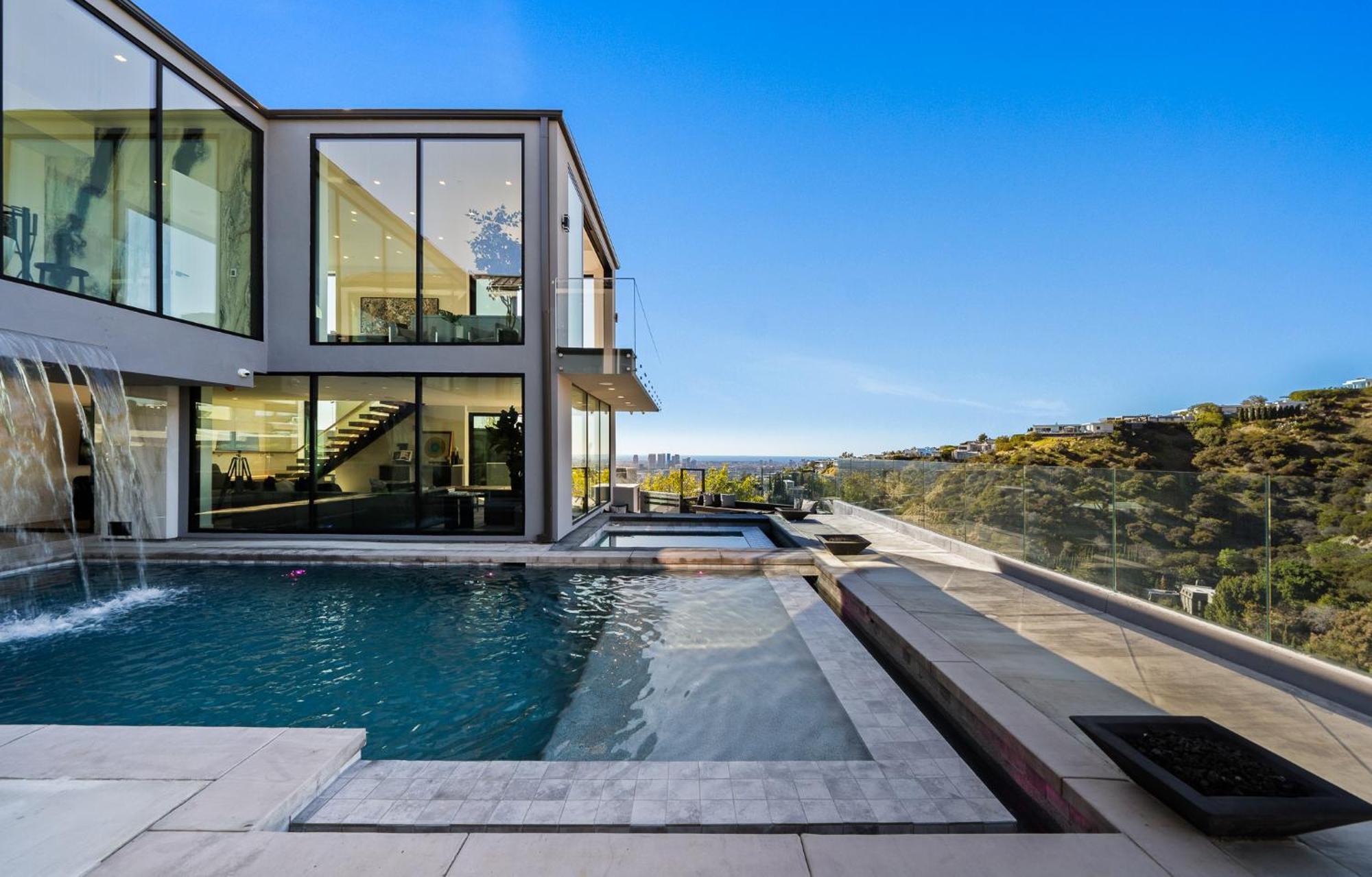 Pousada Ocean To Views, Fire Feature, Water Falls Dream Oasis *